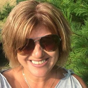 Meet your Posher, Denise